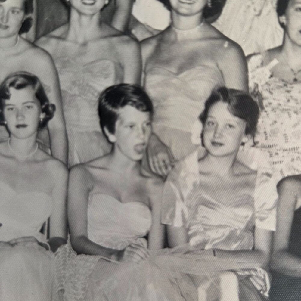 VTG 1950s Prom Group Photo B & W hot girls Retro dresses sassy style - Picture 7 of 9